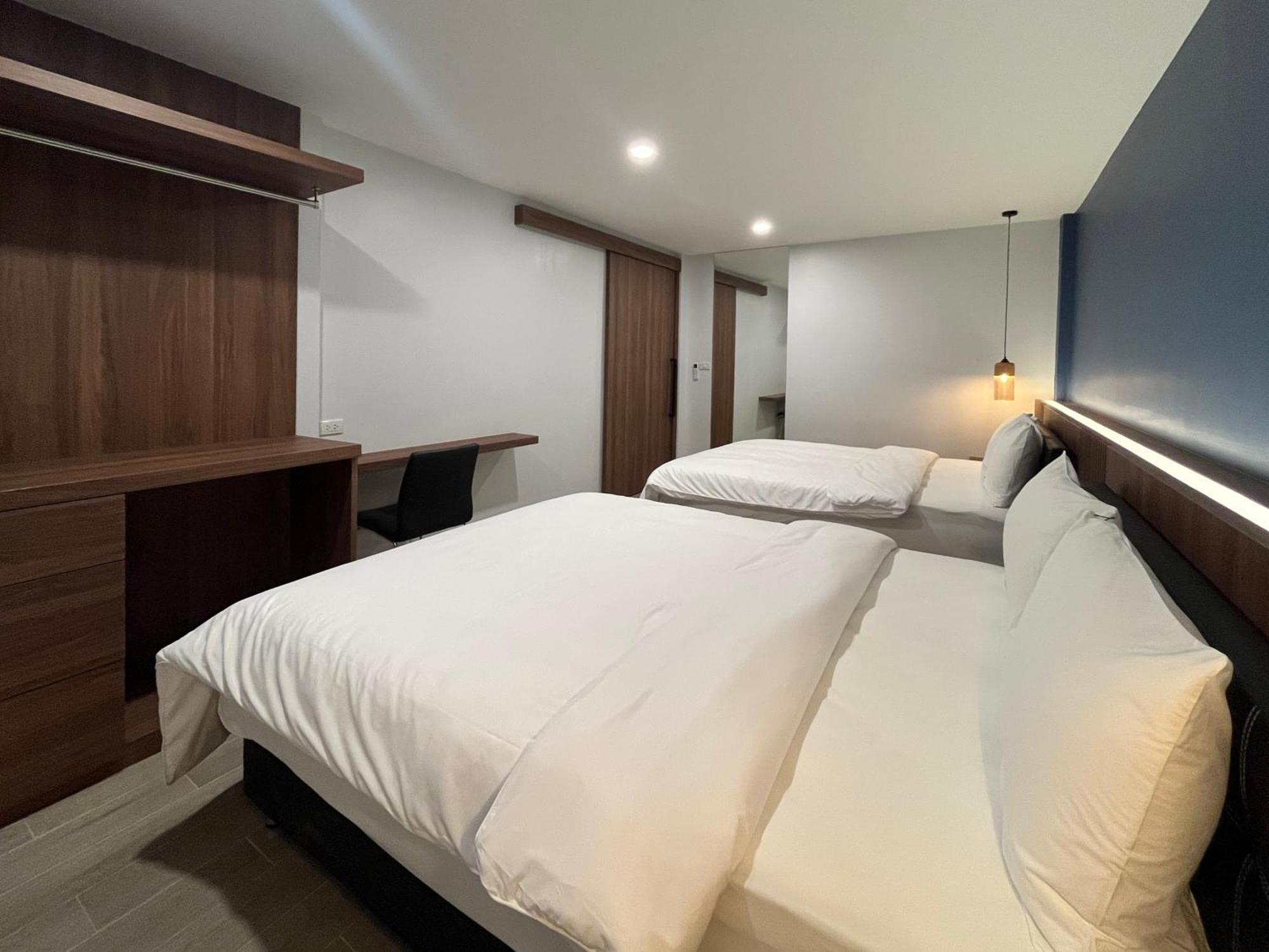 Rendezvous Oldtown Chiangmai Hotel Chiang Mai Bagian luar foto