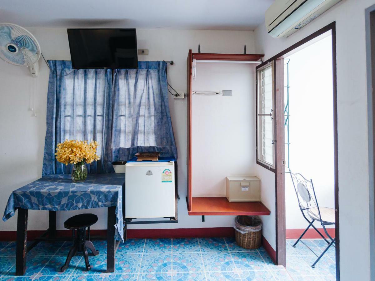 Rendezvous Oldtown Chiangmai Hotel Chiang Mai Bagian luar foto