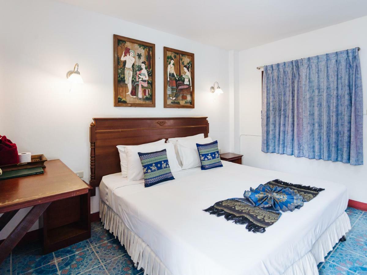 Rendezvous Oldtown Chiangmai Hotel Chiang Mai Bagian luar foto