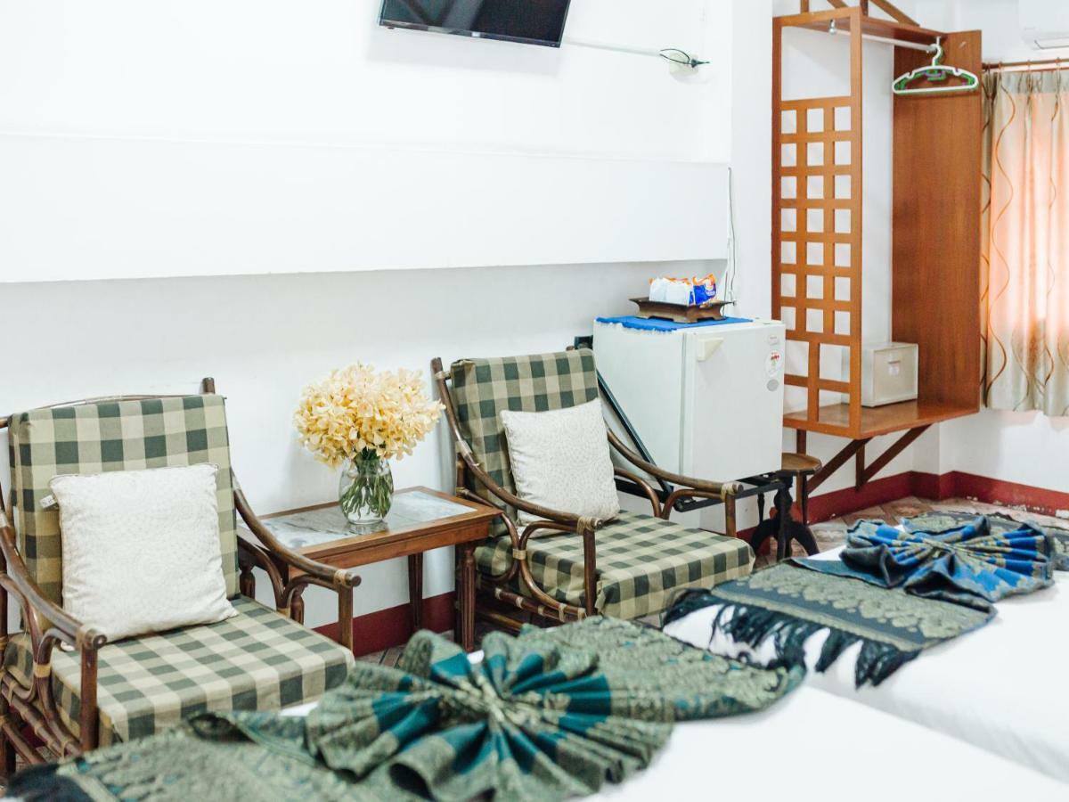 Rendezvous Oldtown Chiangmai Hotel Chiang Mai Bagian luar foto