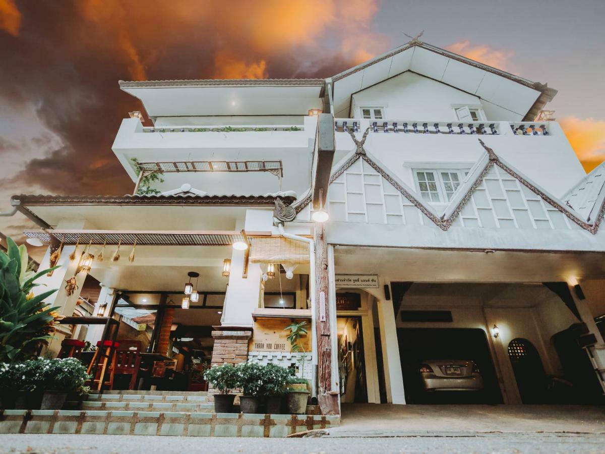 Rendezvous Oldtown Chiangmai Hotel Chiang Mai Bagian luar foto